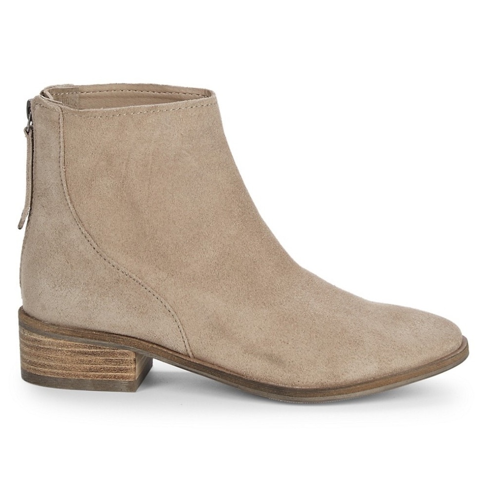 Dolce Vita
Suede Ankle Boots